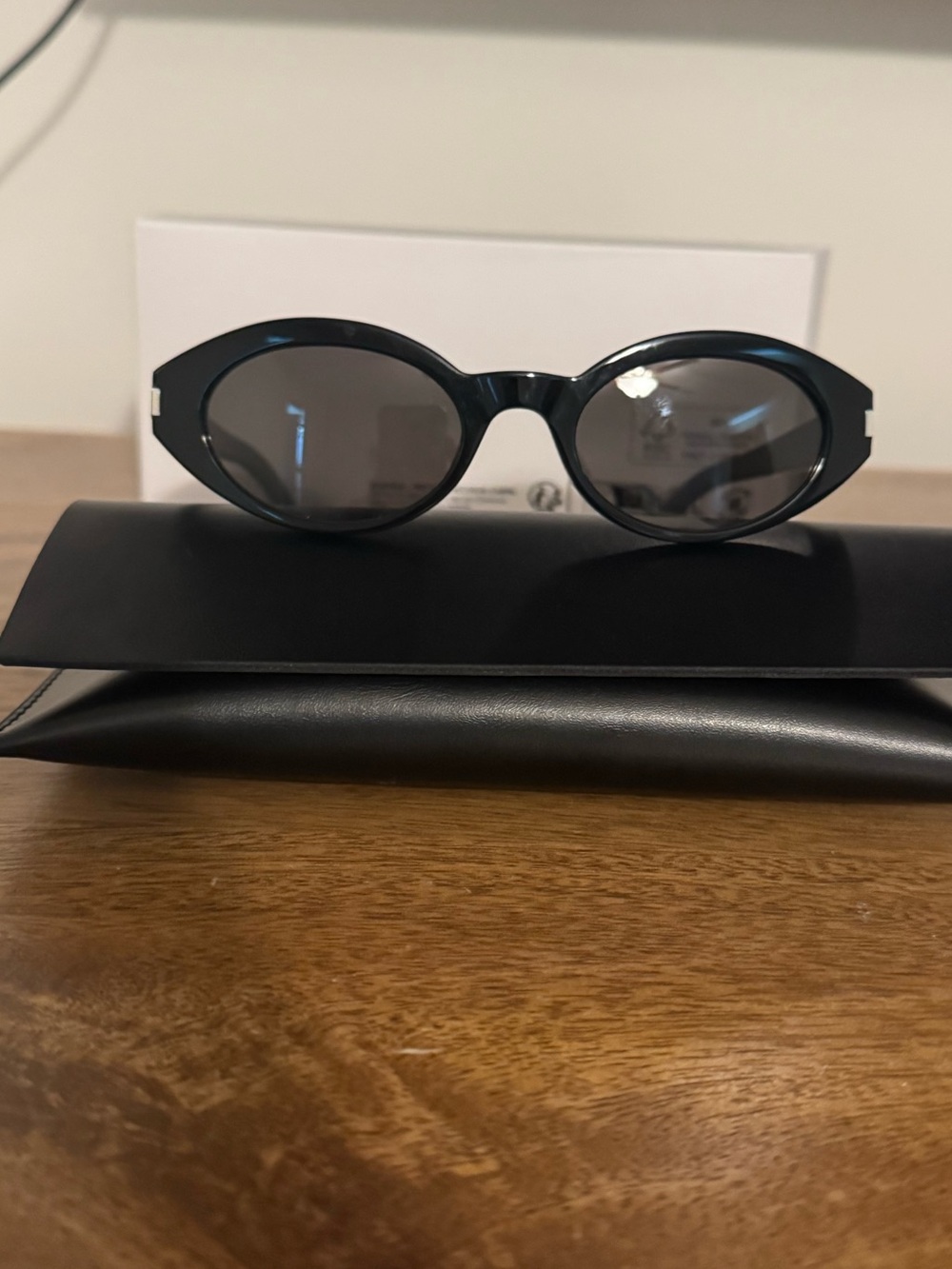Saint Laurent 567 Black Cat-Eye Sunglasses with Dark Lenses - Picture 13 of 13
